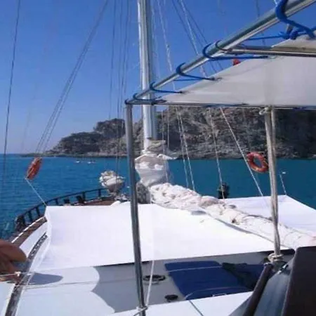 Yacht 船上ホテル